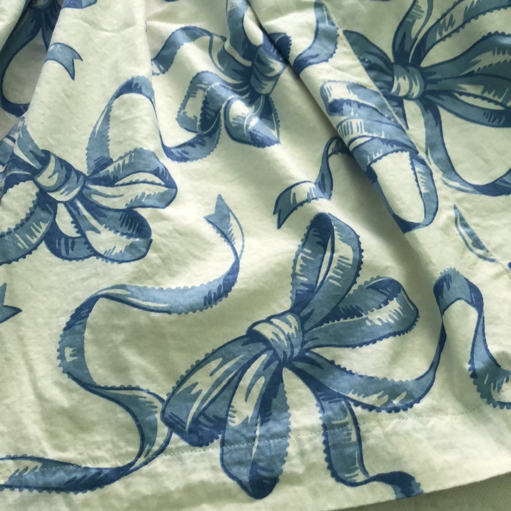 Blue and White Ribbon window valance - Picture 3 of 3